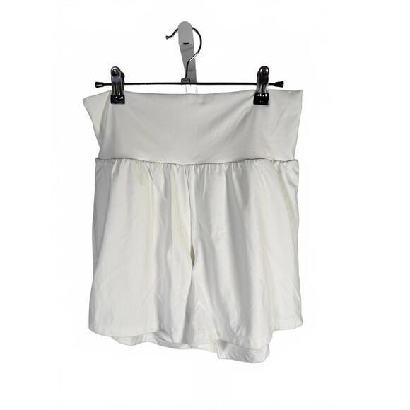 Halara Women's High Waist Shorts Size Large NWOT - Tag is cutout - Picture 1 of 5